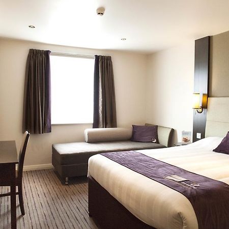 Premier Inn Inverness East Экстерьер фото