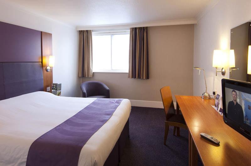 Premier Inn Inverness East Экстерьер фото