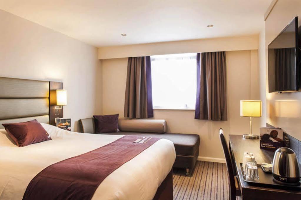 Premier Inn Inverness East Экстерьер фото